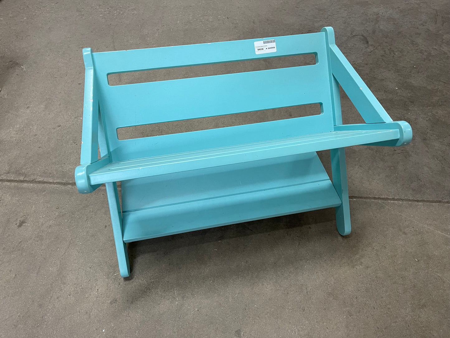 Children’s Book Shelf