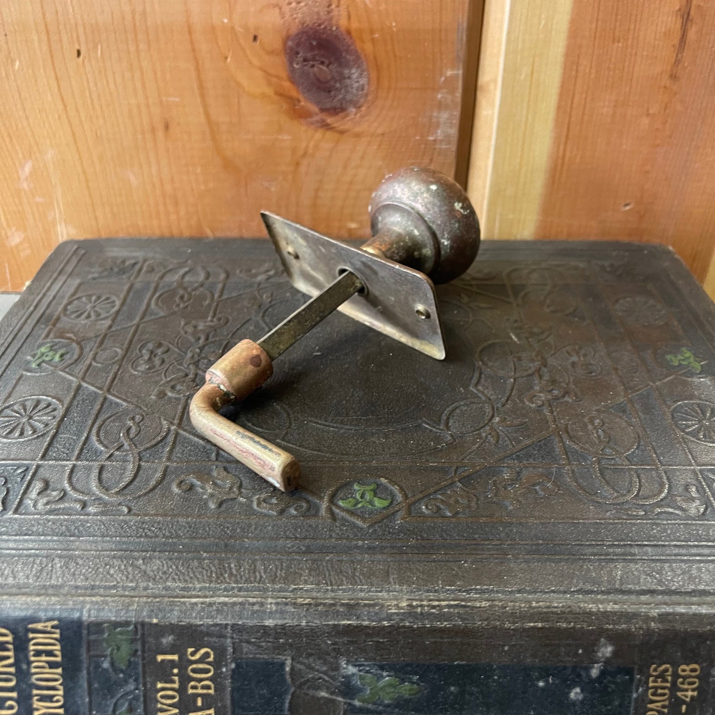 Antique Screen Doorknob Set