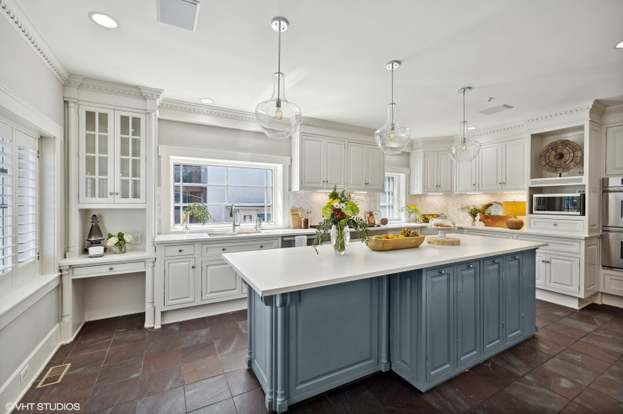 Island Cabinet Set with Stone