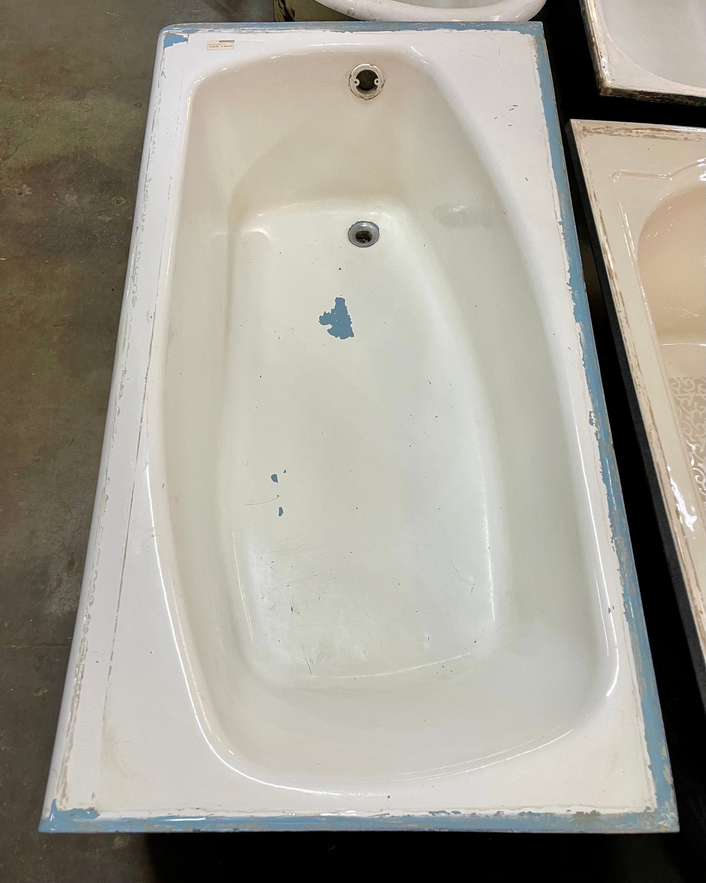 Cast Iron Apron Bathtub