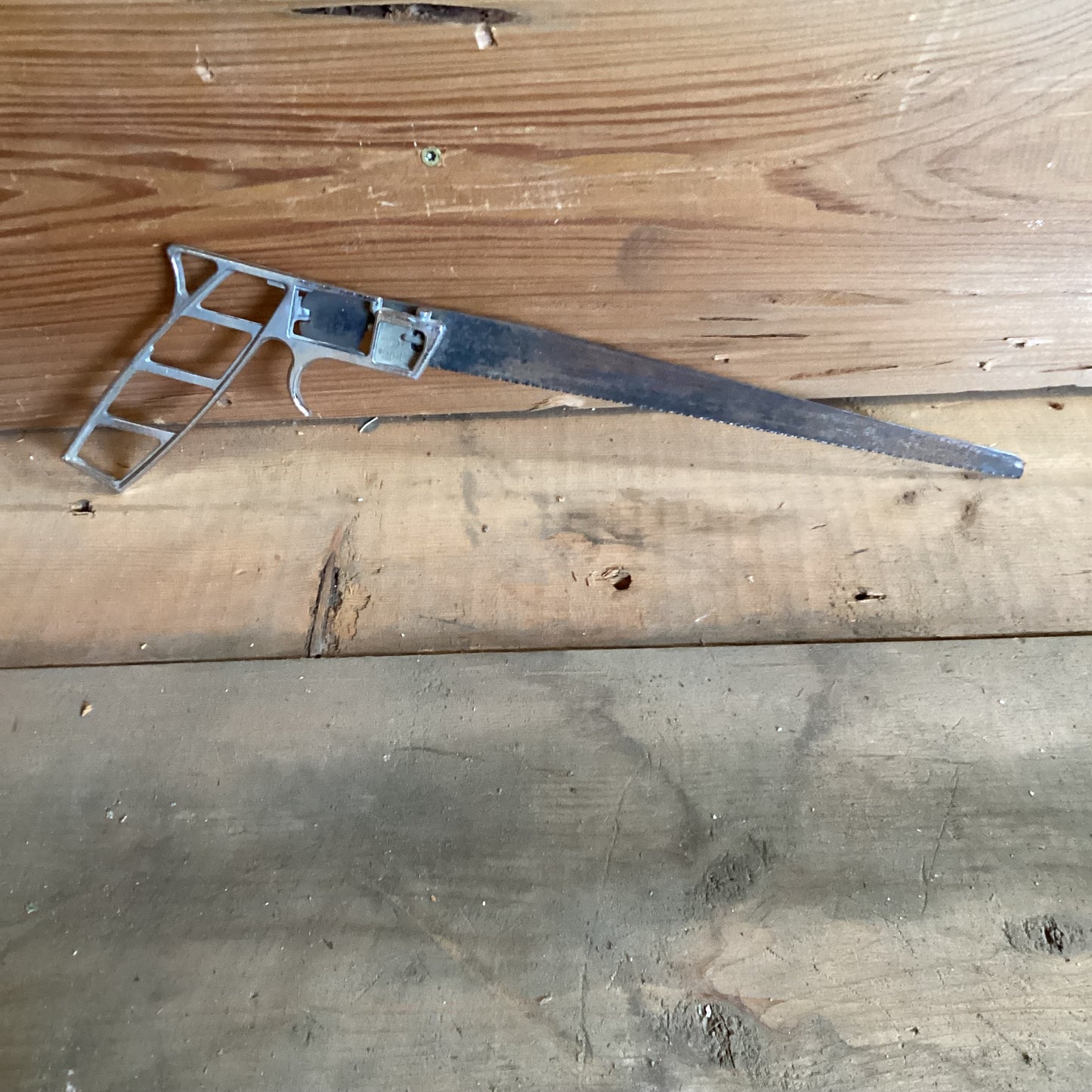 Handsaw