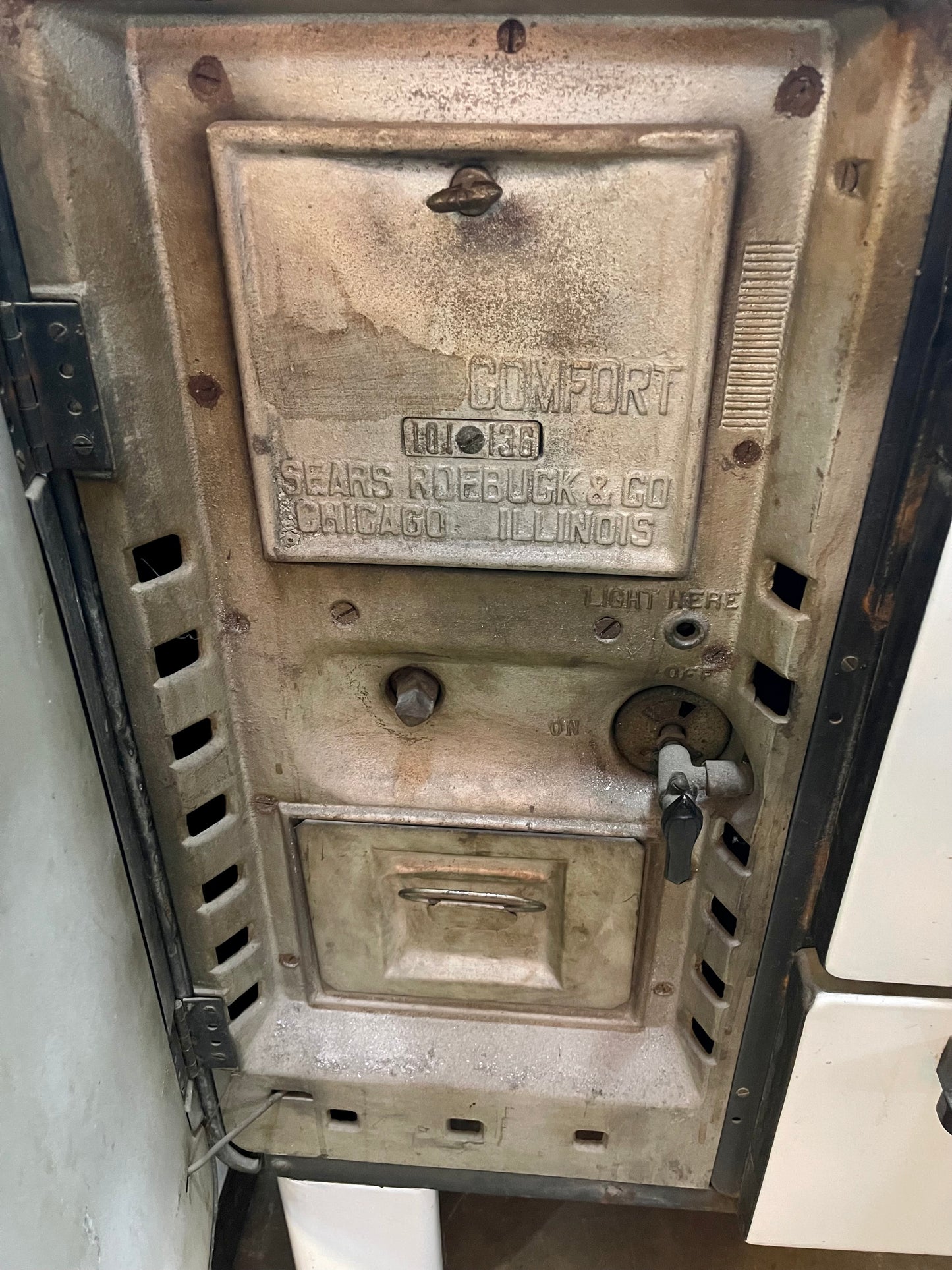1930s Prosperity Wood/Gas Stove