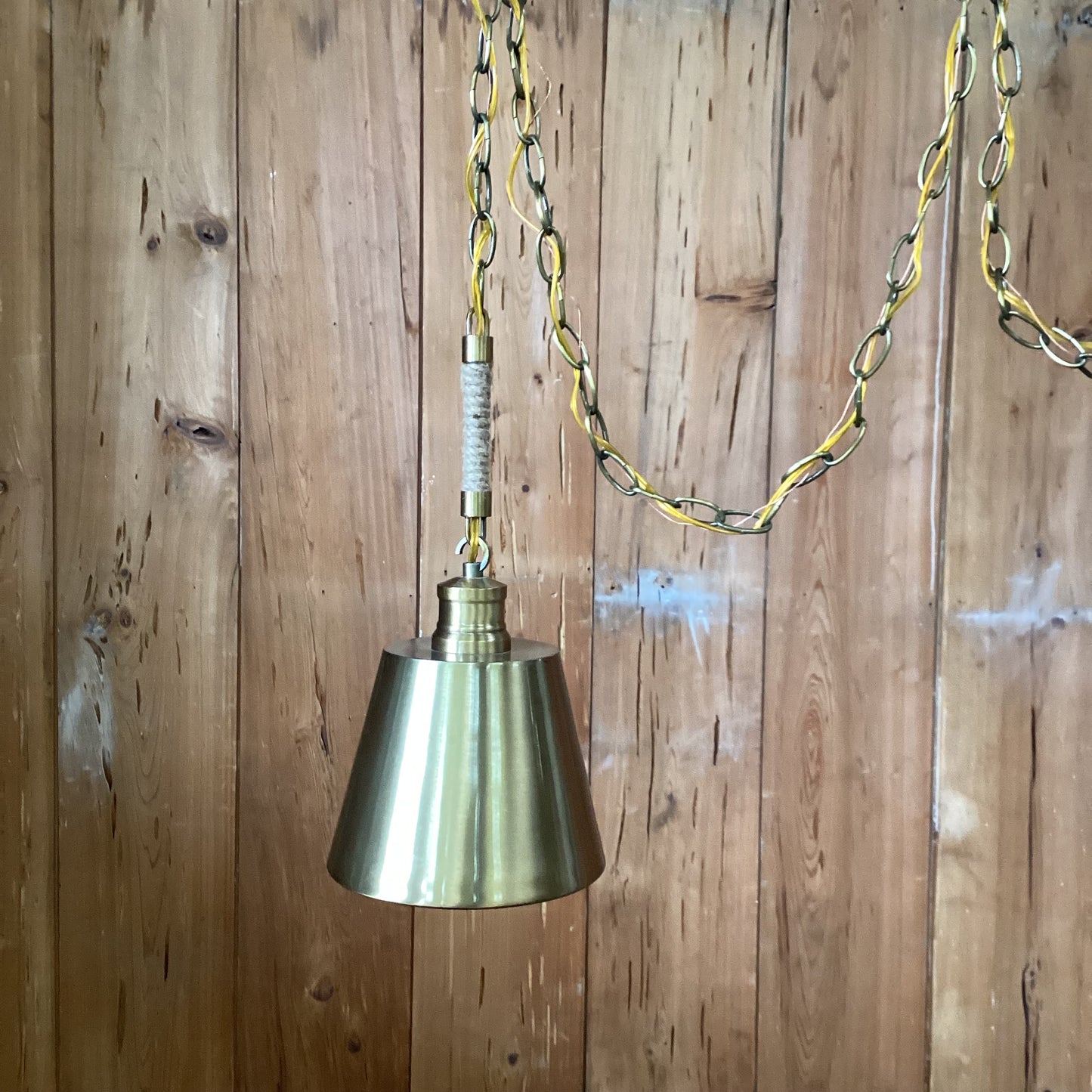 Single Bulb Swag Light