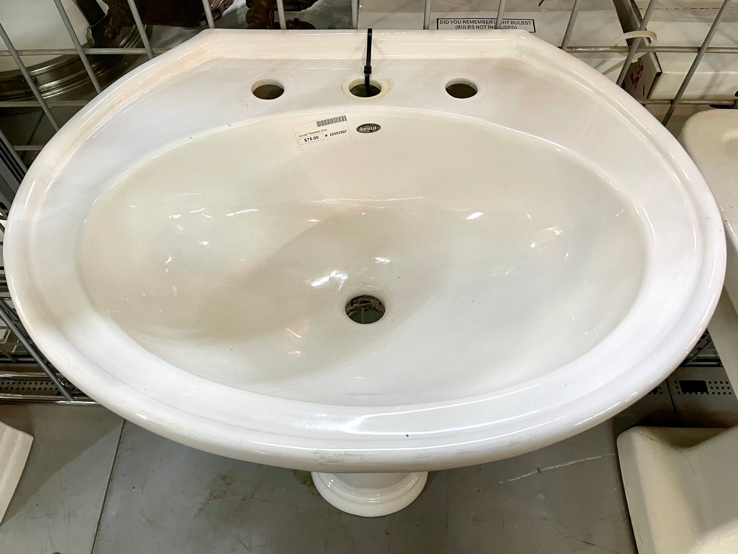 Jacuzzi Pedestal Sink