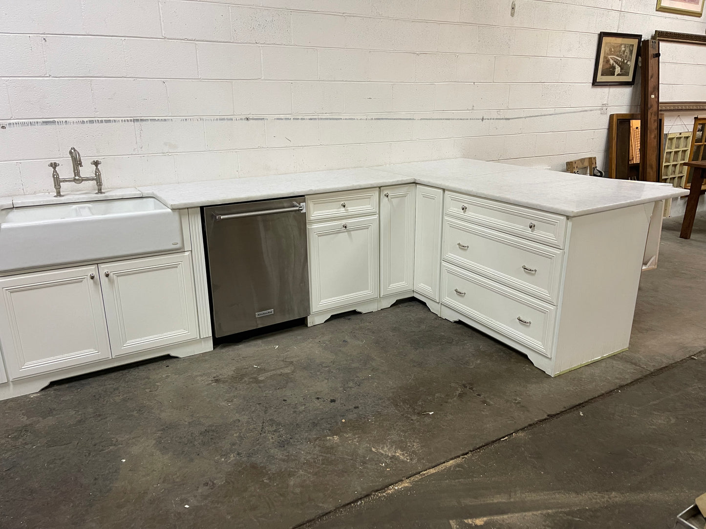 18 Piece Modern White Kitchen Set