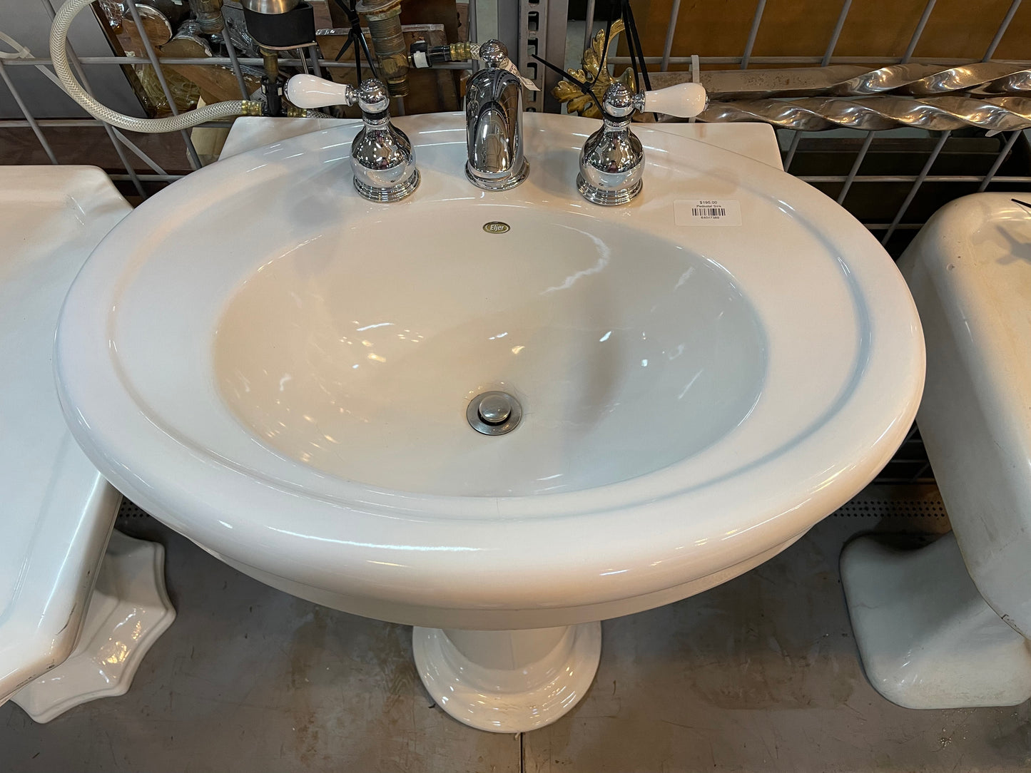 Pedestal Sink