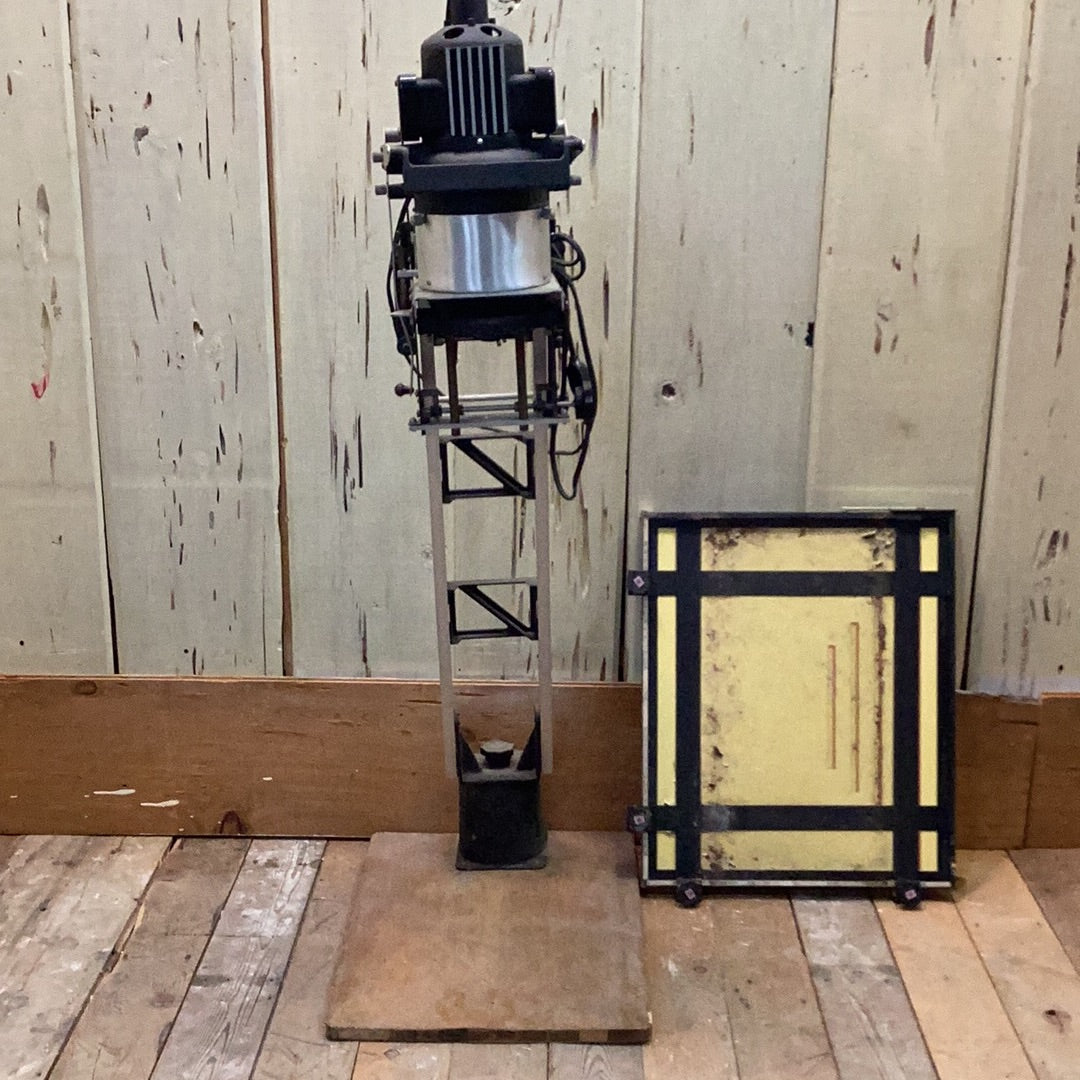 Photo Enlarging Lamp