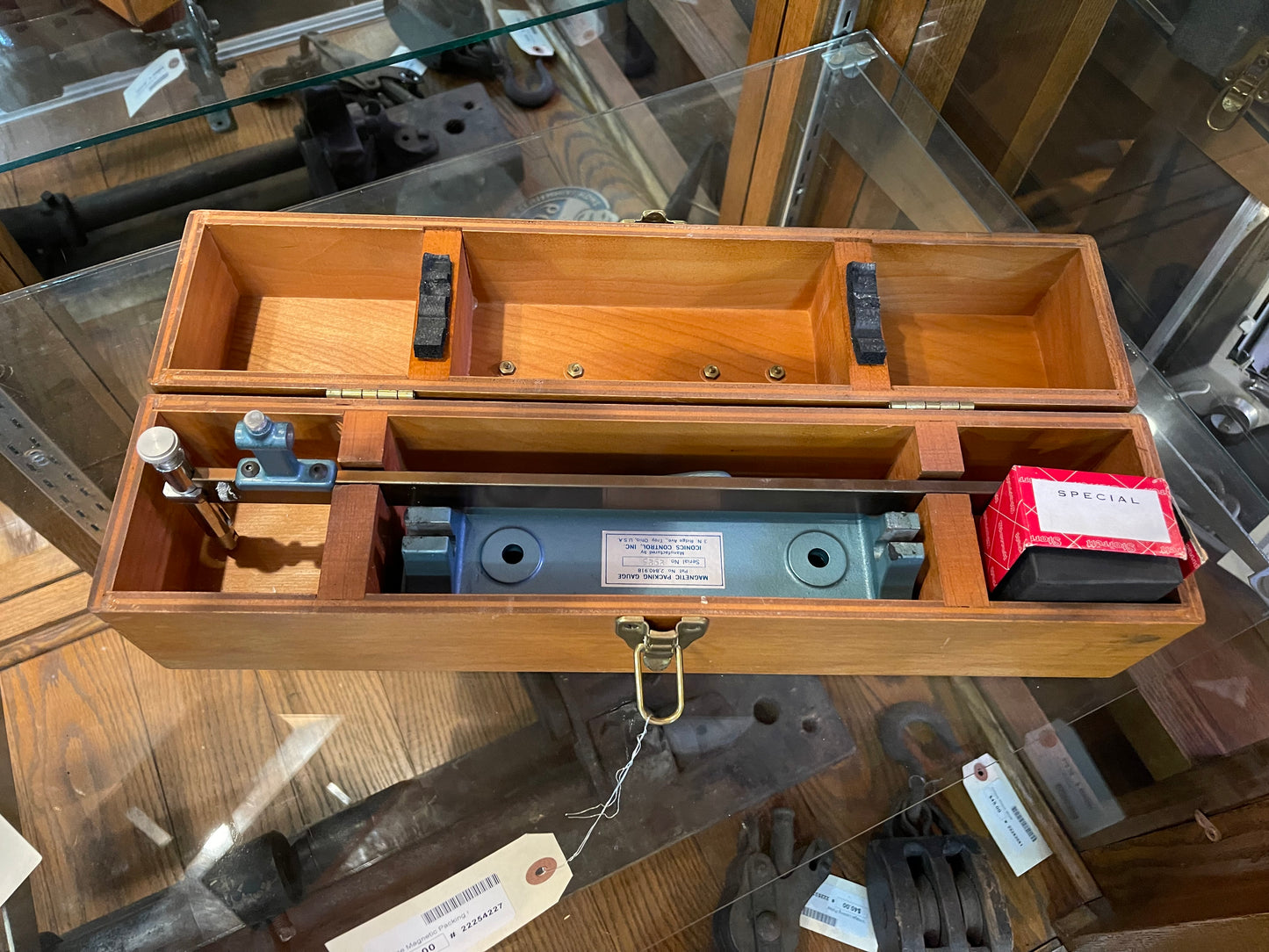 Vintage Magnetic Packing Gague