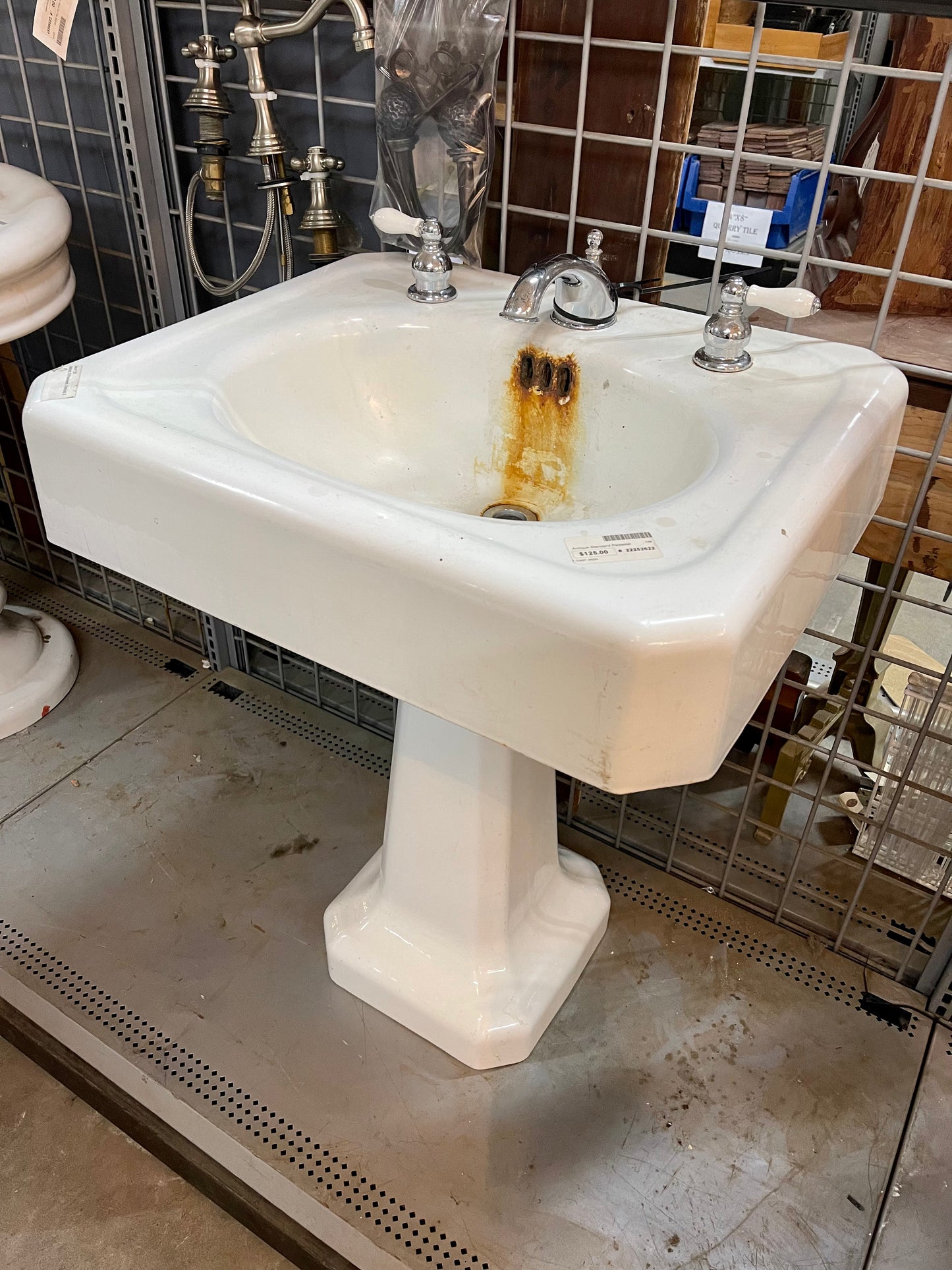Antique Standard Pedestal Sink