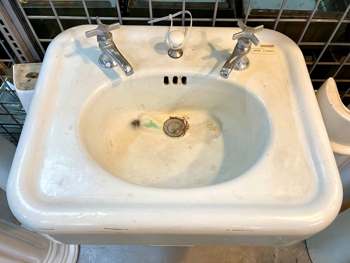 Pedestal Sink