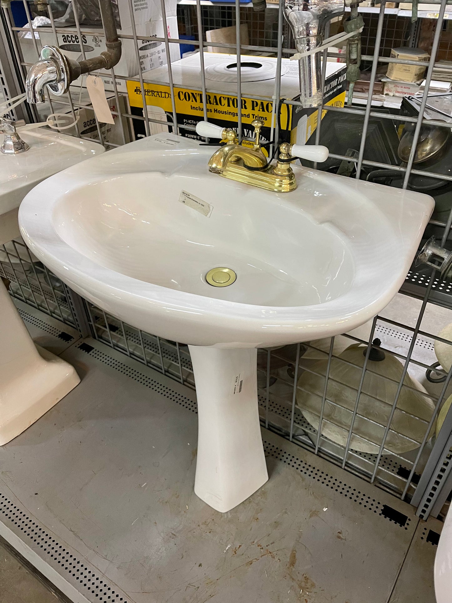Pedestal Sink