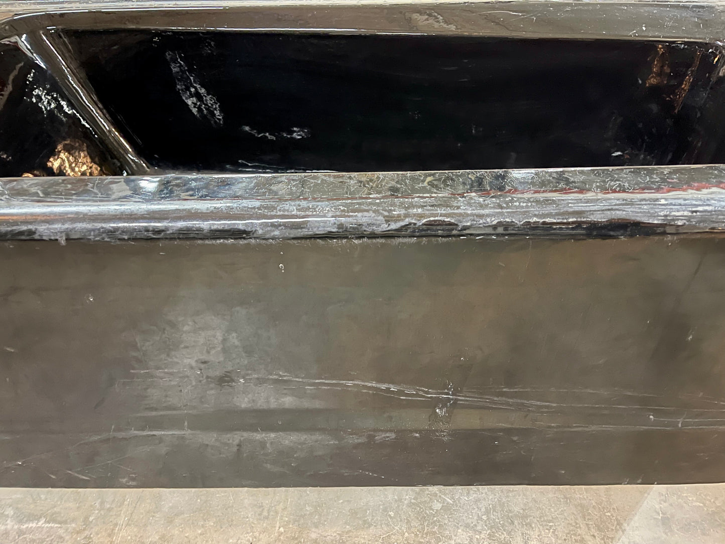 Black Apron Bathtub