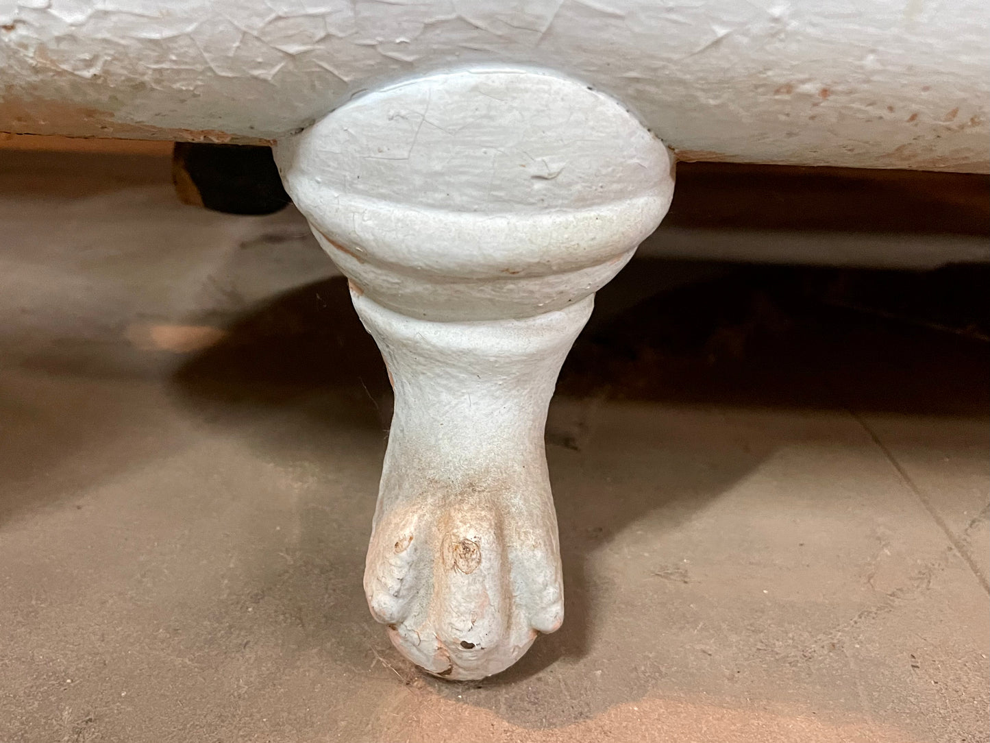 Antique Clawfoot Bathtub