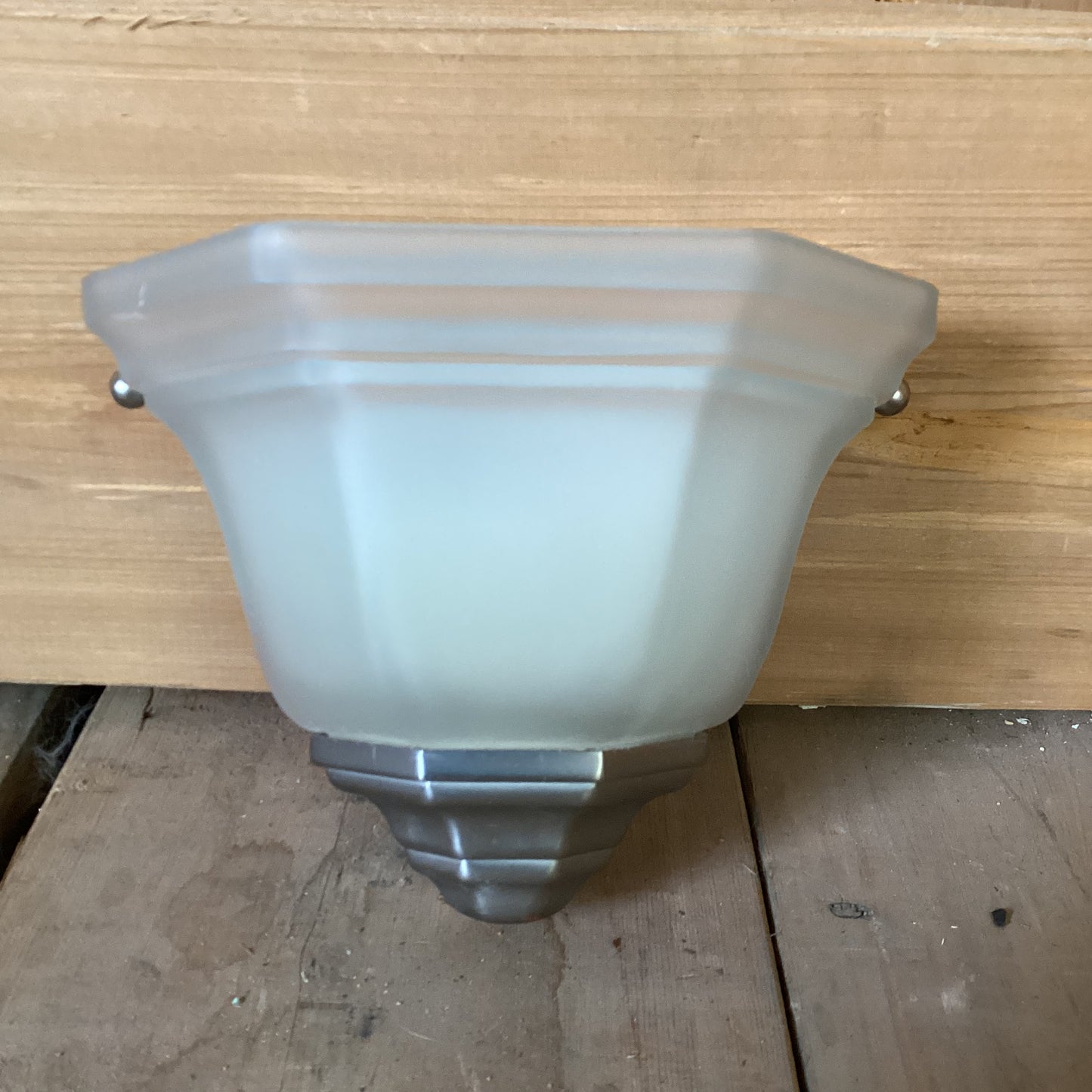 Single Bulb Sconce