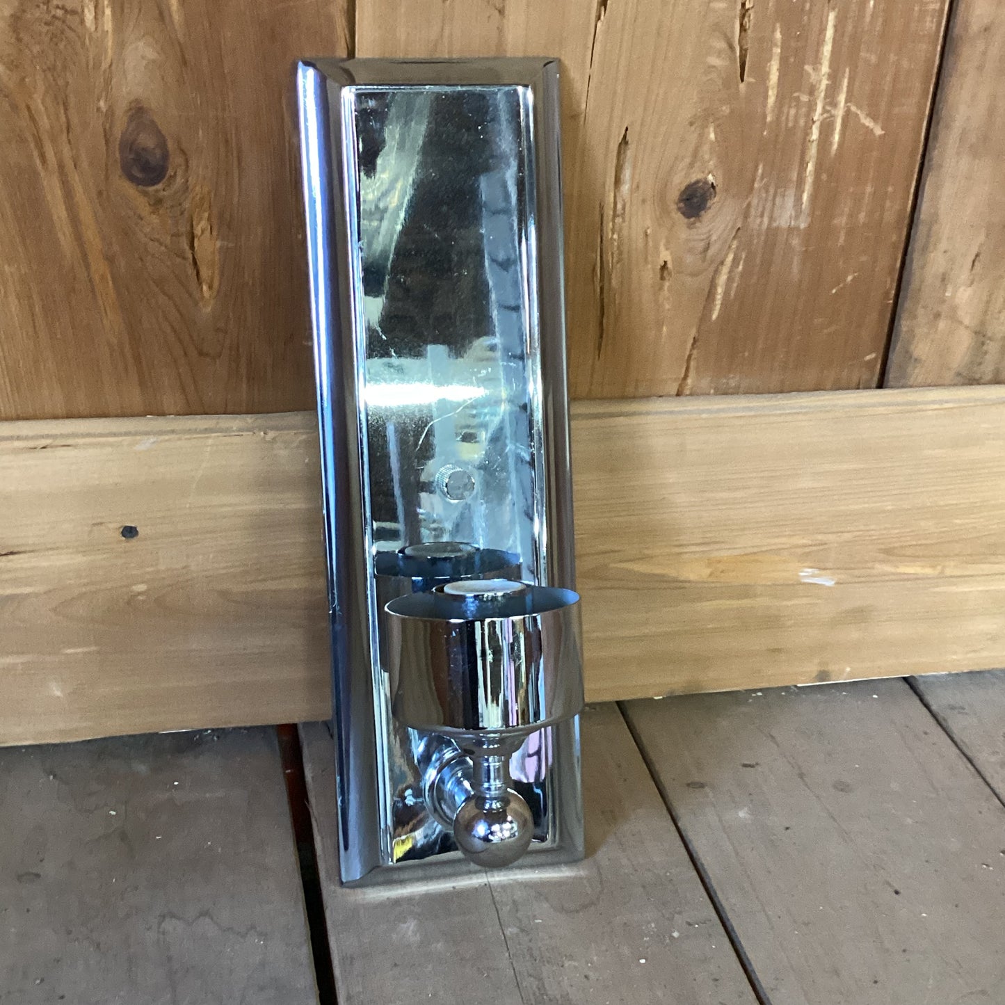 Single Bulb Sconce