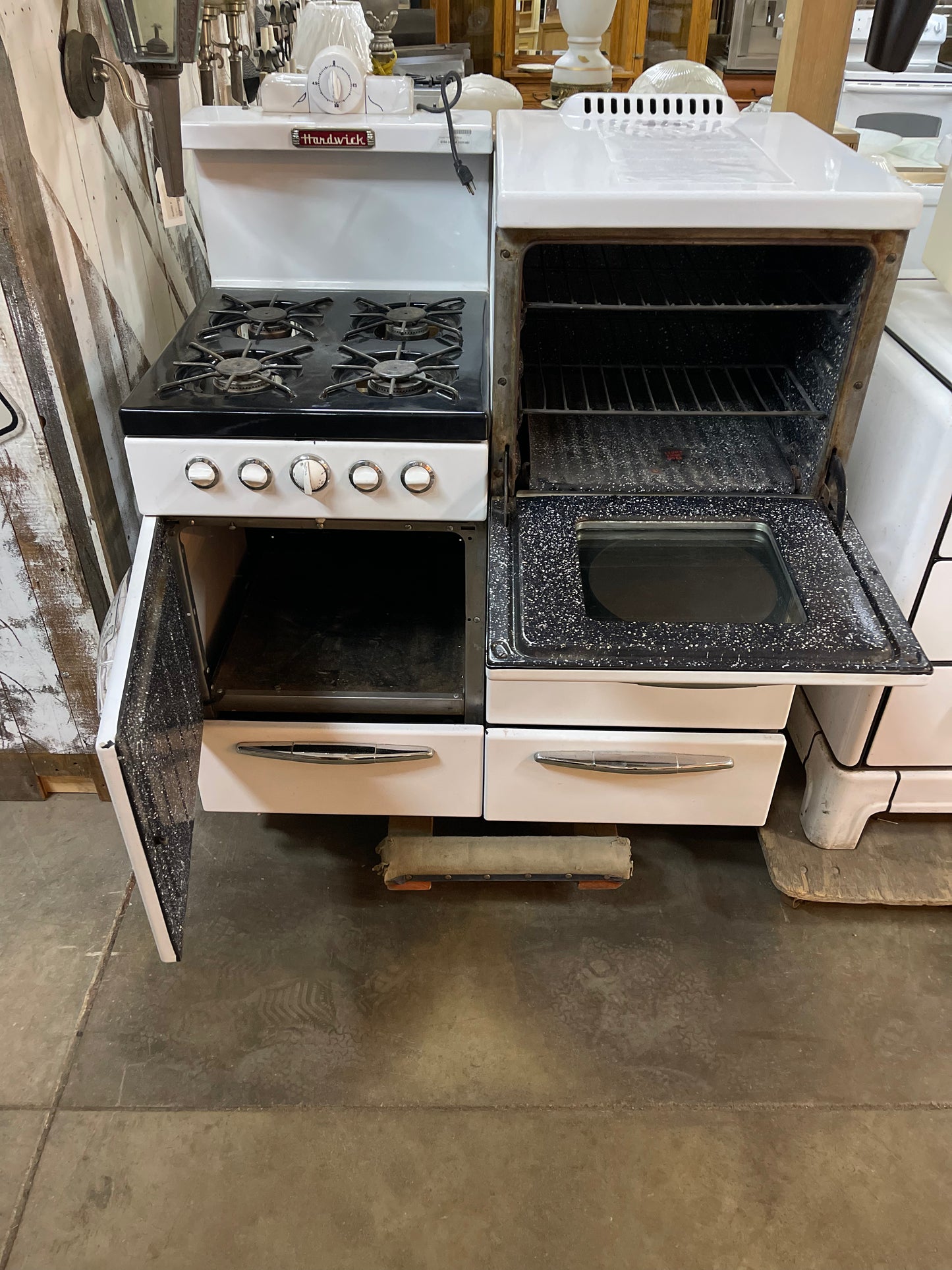 Antique Hardwick Stove