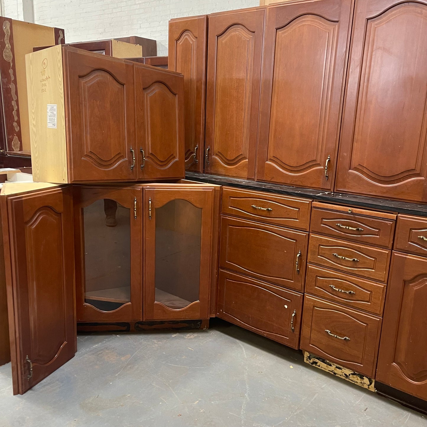 10 Piece Cabinet Set