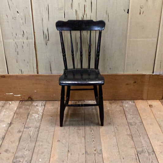 Antique Early American Style Chair