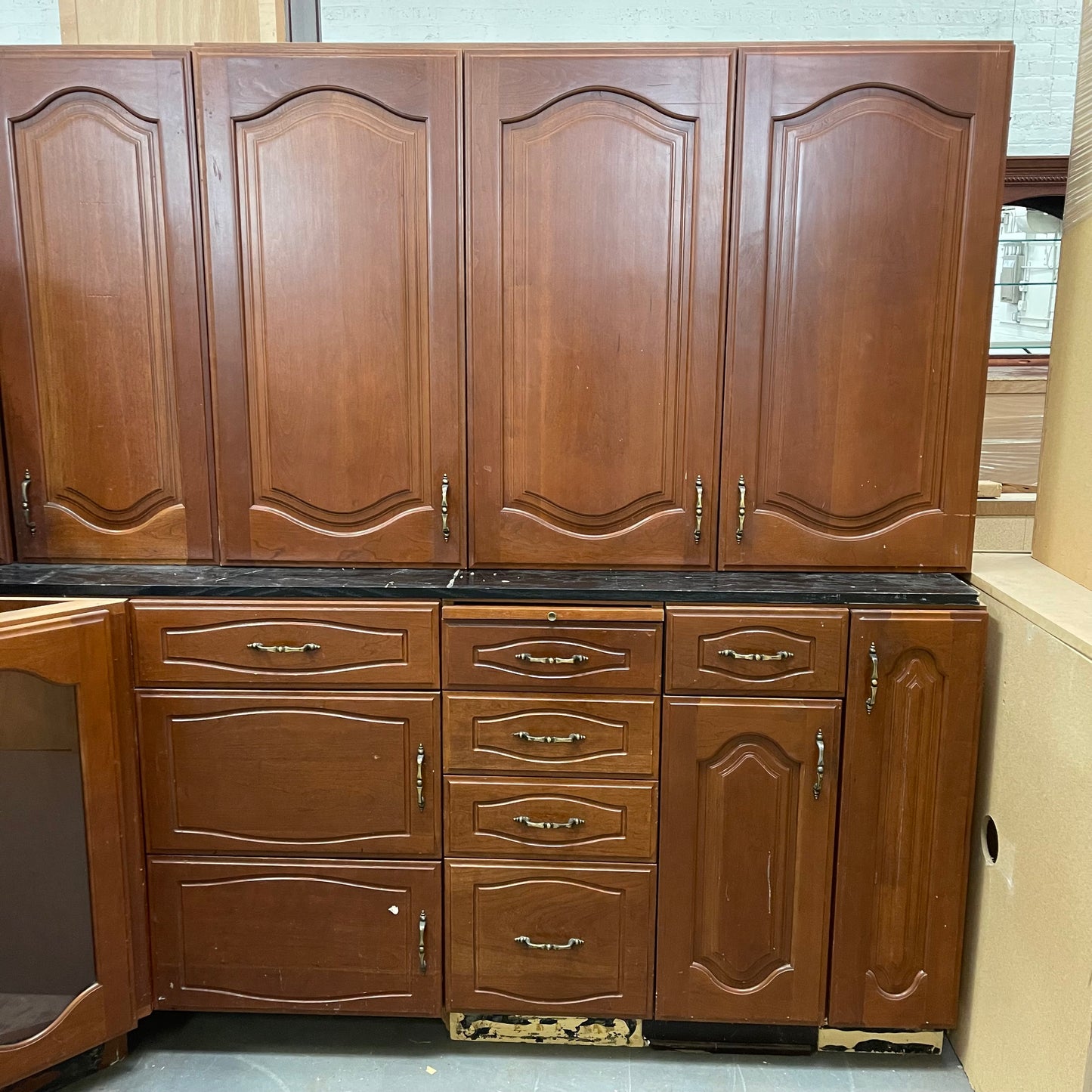 10 Piece Cabinet Set