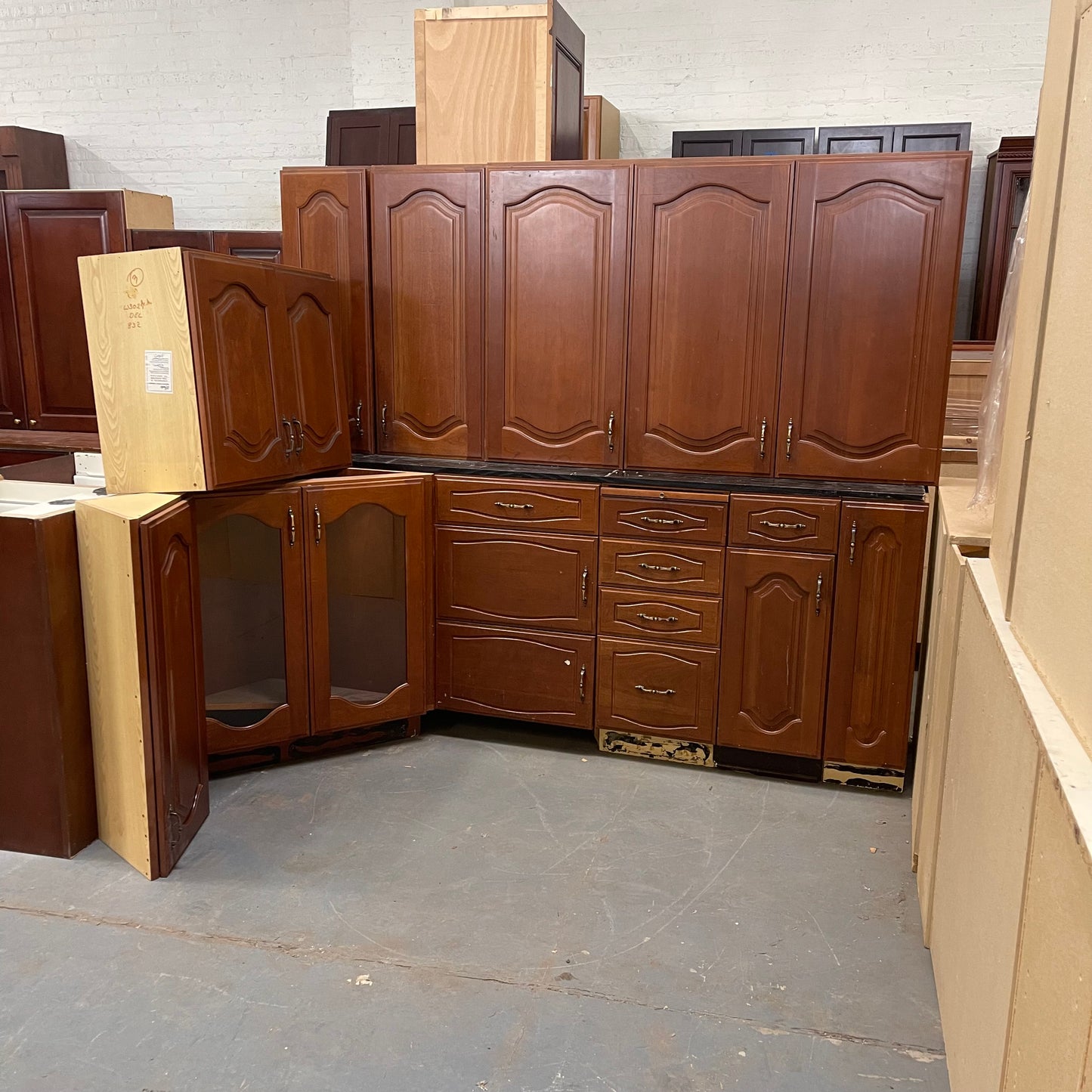 10 Piece Cabinet Set