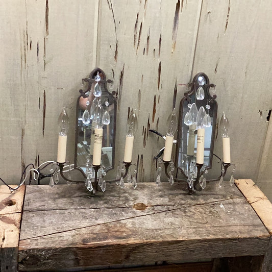 3-Bulb Sconce