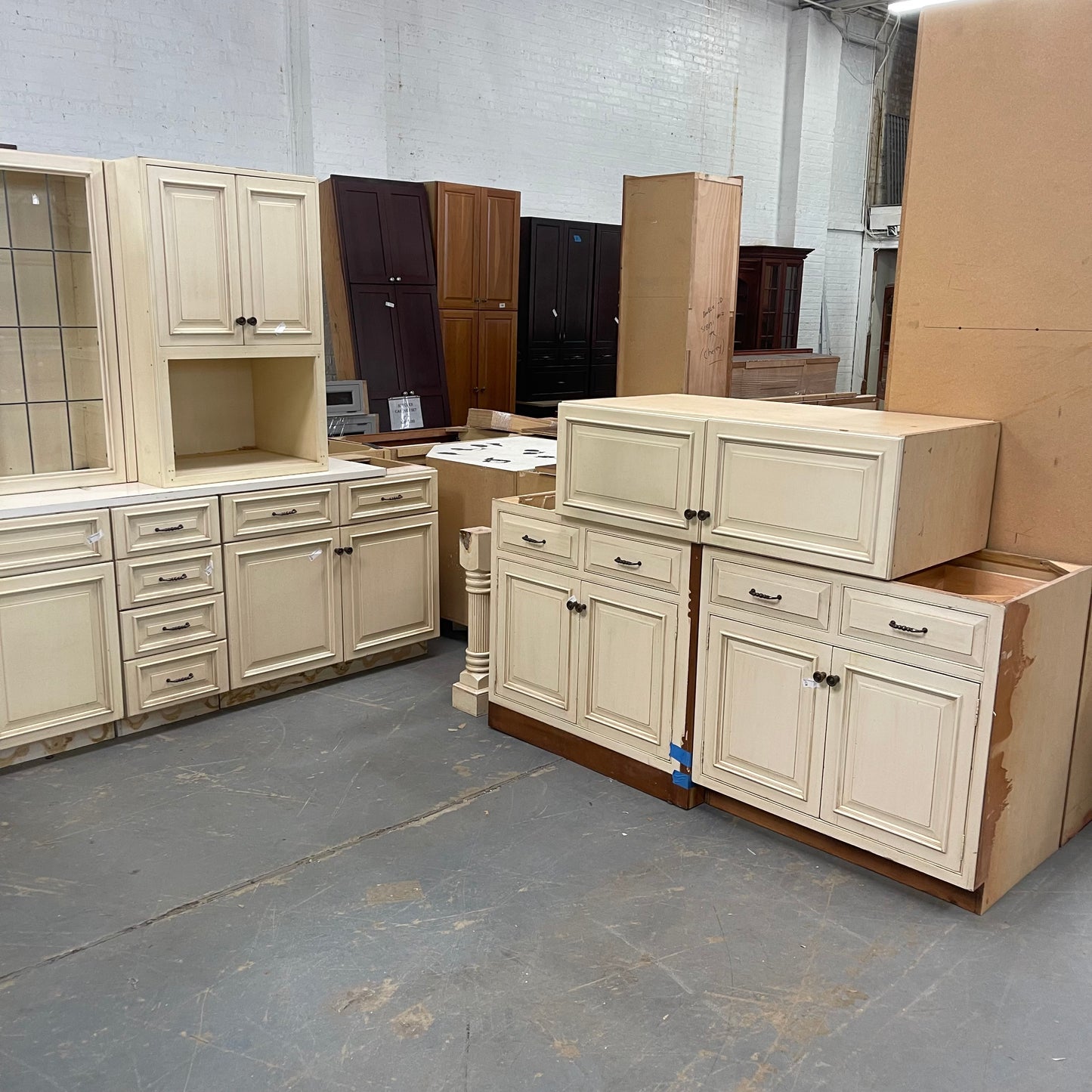 16 Piece Cabinet Set