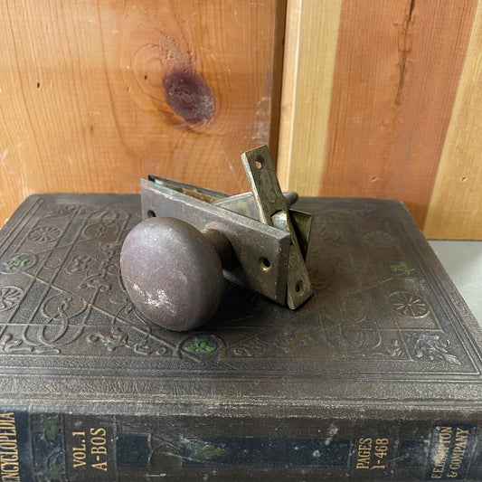 Antique Screen Doorknob Set