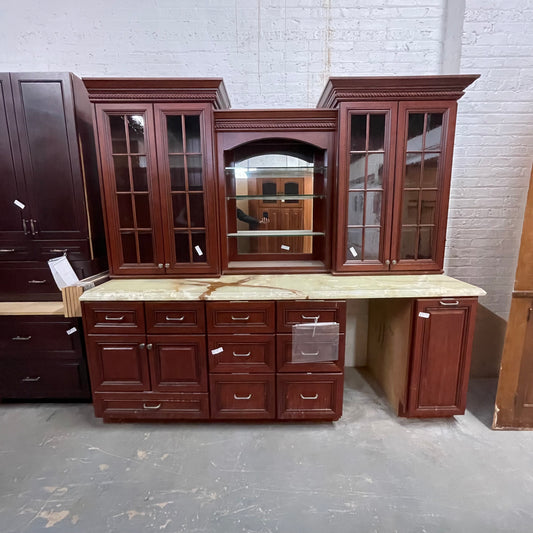 7 Piece Cabinet Set With Onyx Counter