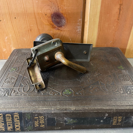 Antique Screen Doorknob Set