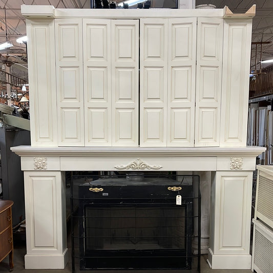White Decorative Wood Fireplace Mantle
