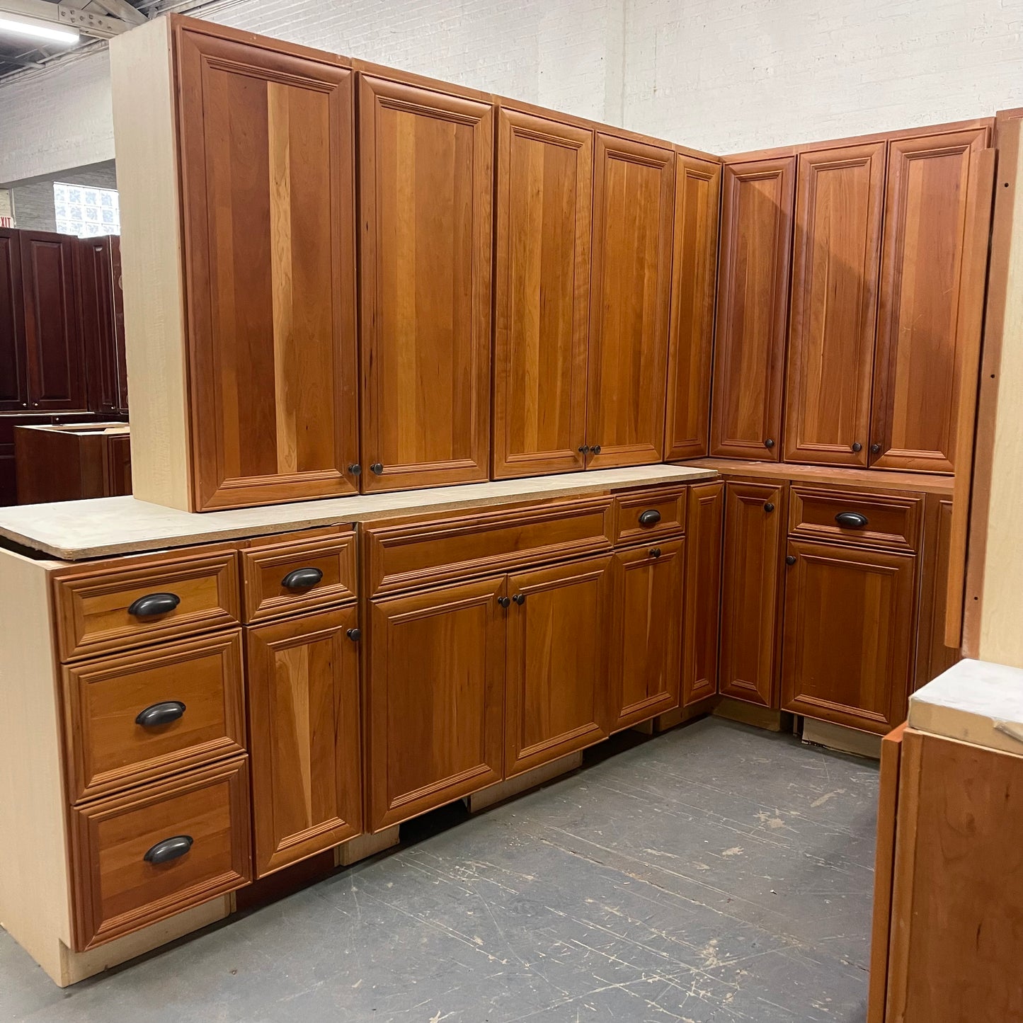 17 Piece Cabinet Set