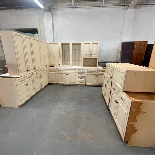 16 Piece Cabinet Set