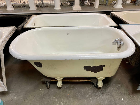 Antique Clawfoot Bathtub