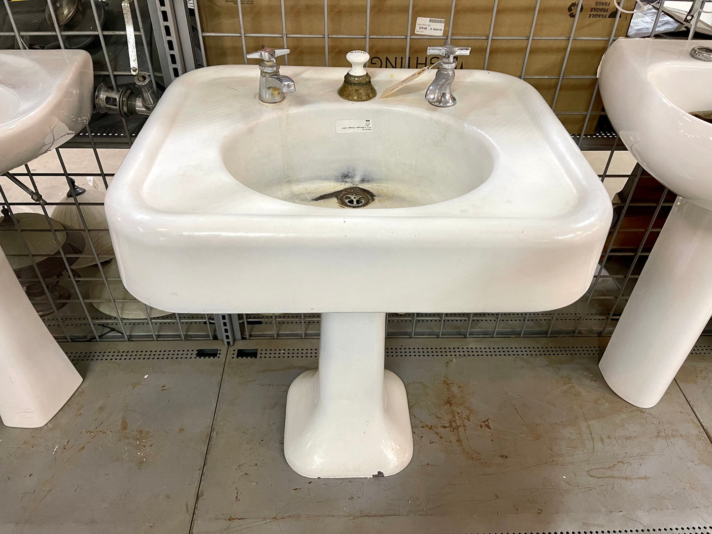 American Standard Pedestal Sink