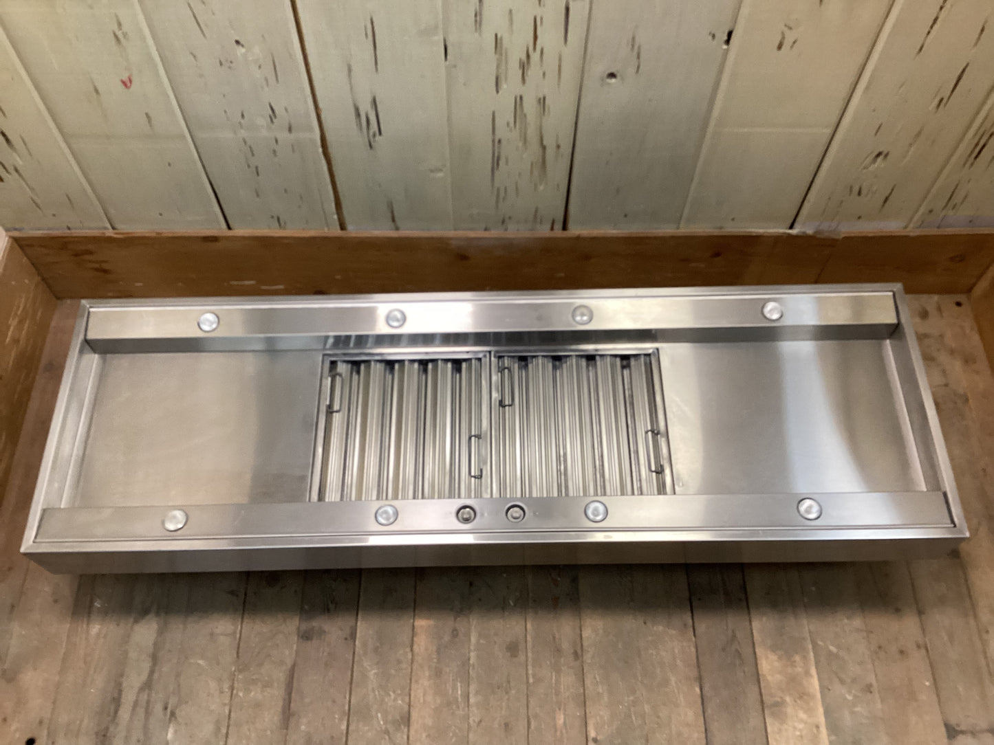 Abbaka Trapeze Range Hood