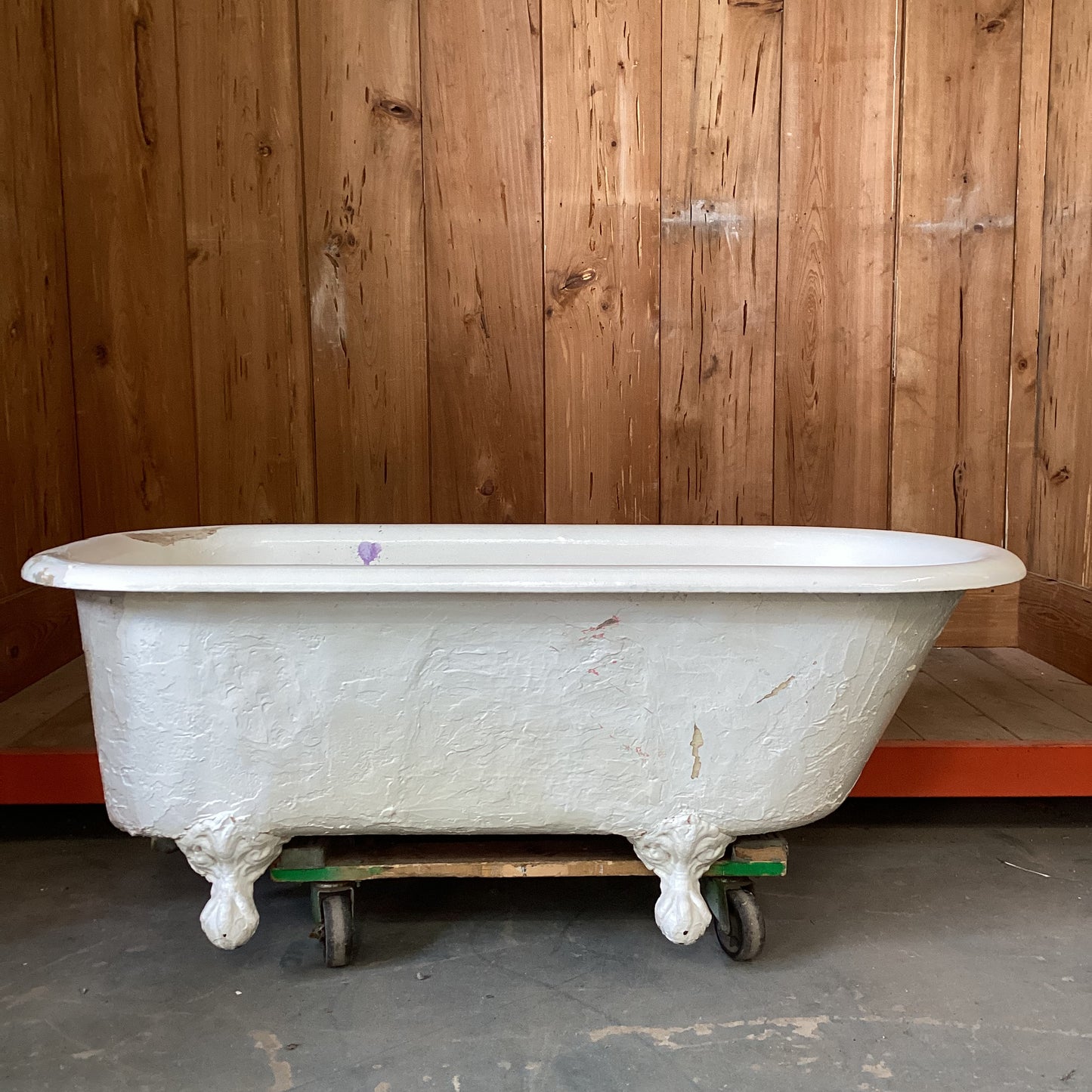 Antique Clawfoot Bathtub