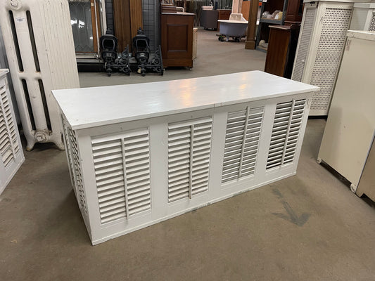 Louvered Radiator Cover